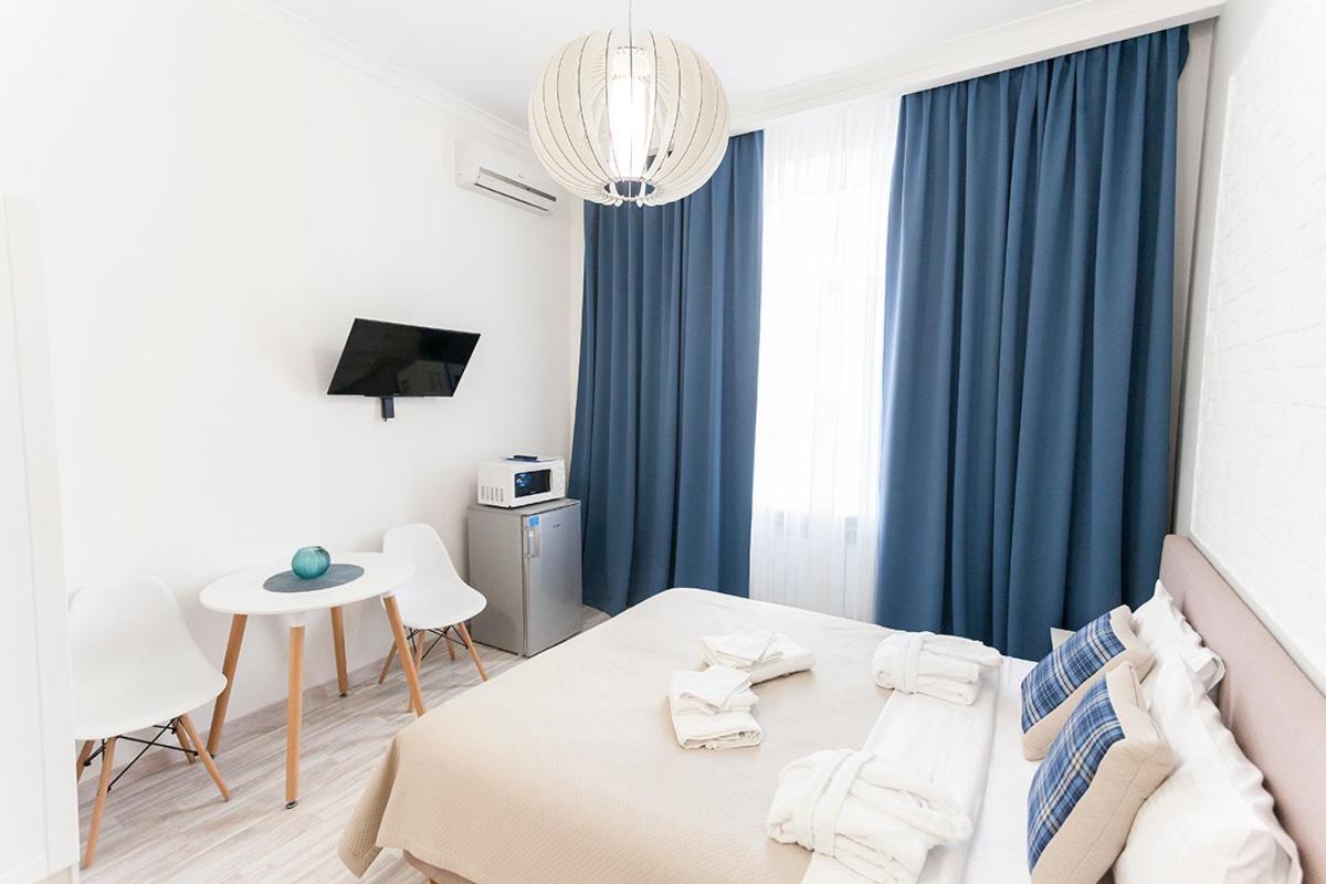 Kharkov & Apartments In The City Center Екстер'єр фото