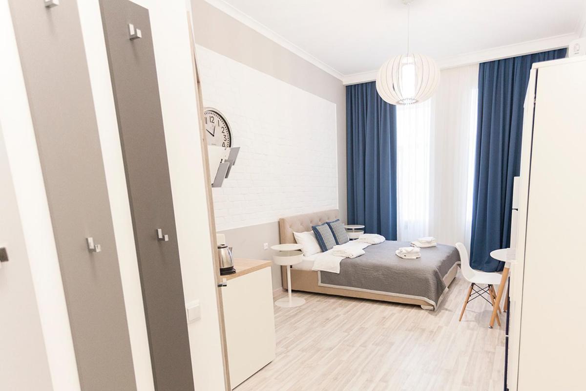 Kharkov & Apartments In The City Center Екстер'єр фото