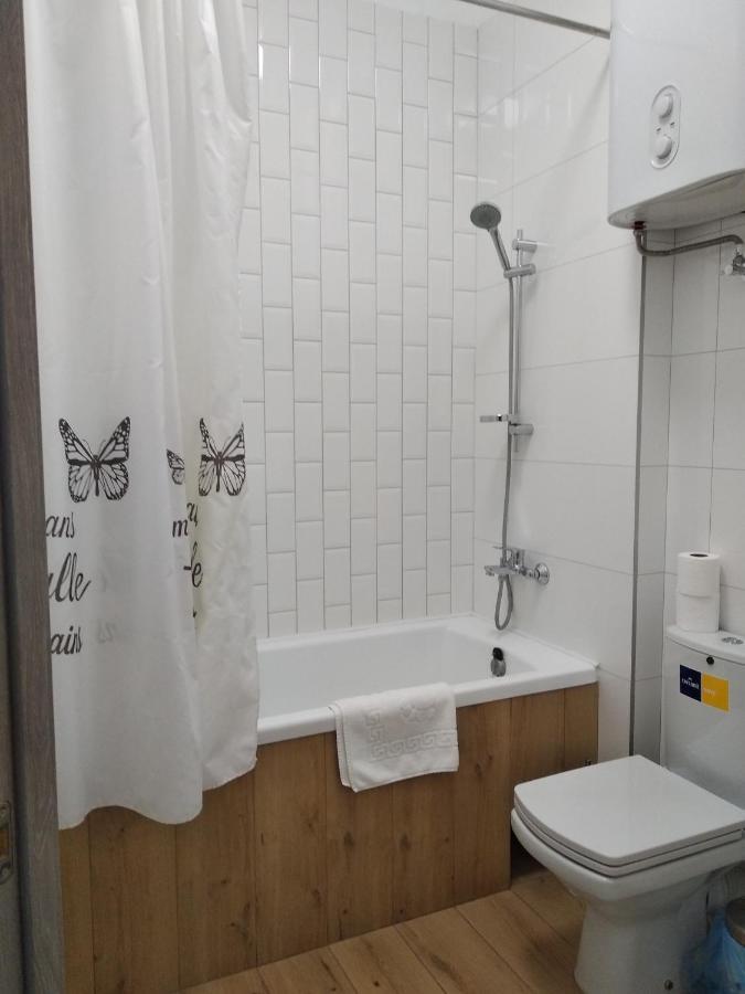 Kharkov & Apartments In The City Center Екстер'єр фото
